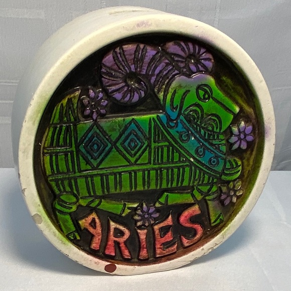 Super Funky Retro Chalk-Ware Aries Bank. Fluorescent colors, Ram, Flower Power - Picture 7 of 8